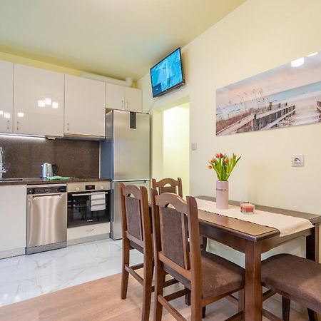 Top Location Central New & Spacious 3 Bdr Apt Medical Academy Sofia Ngoại thất bức ảnh