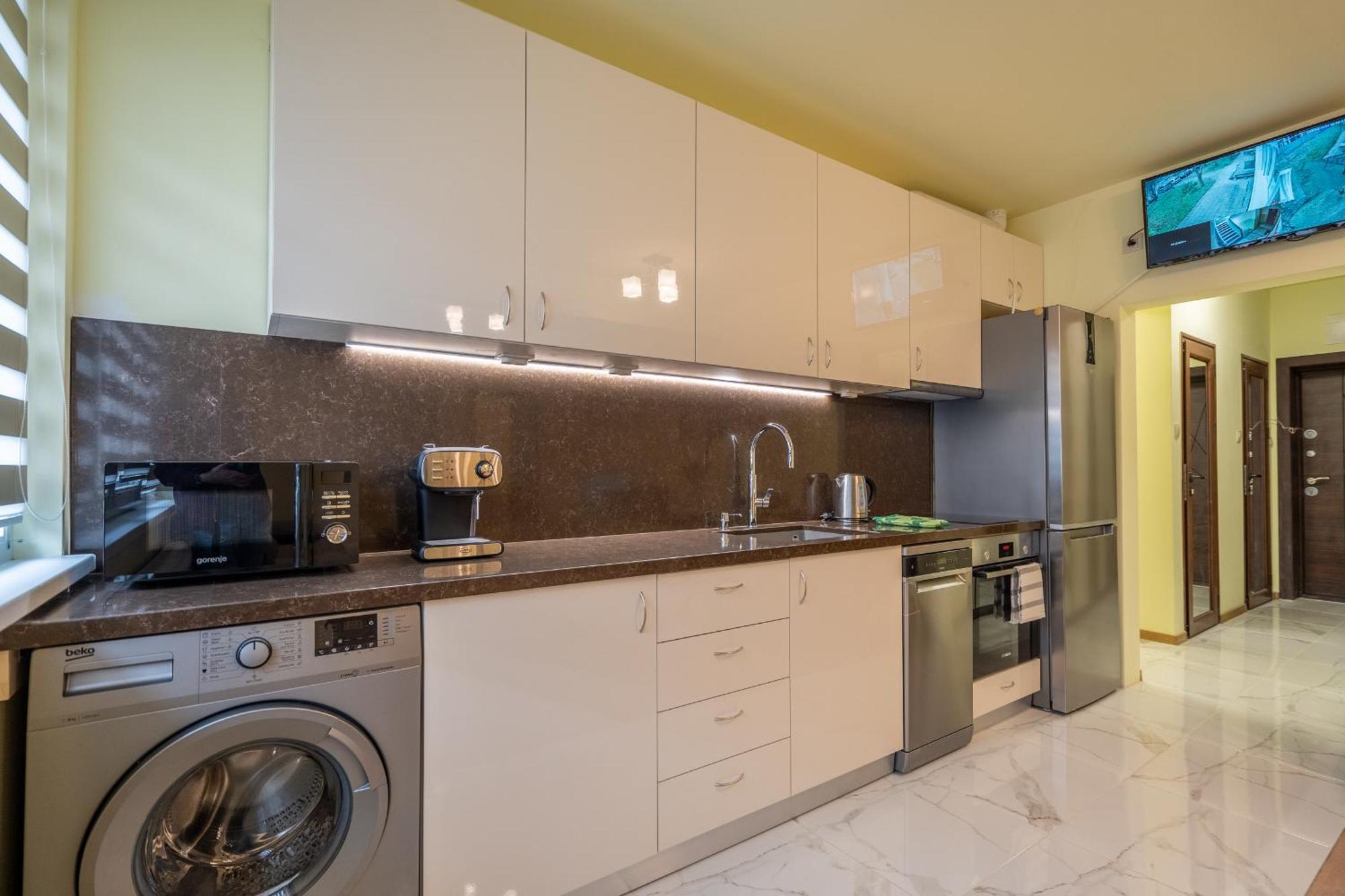 Top Location Central New & Spacious 3 Bdr Apt Medical Academy Sofia Ngoại thất bức ảnh