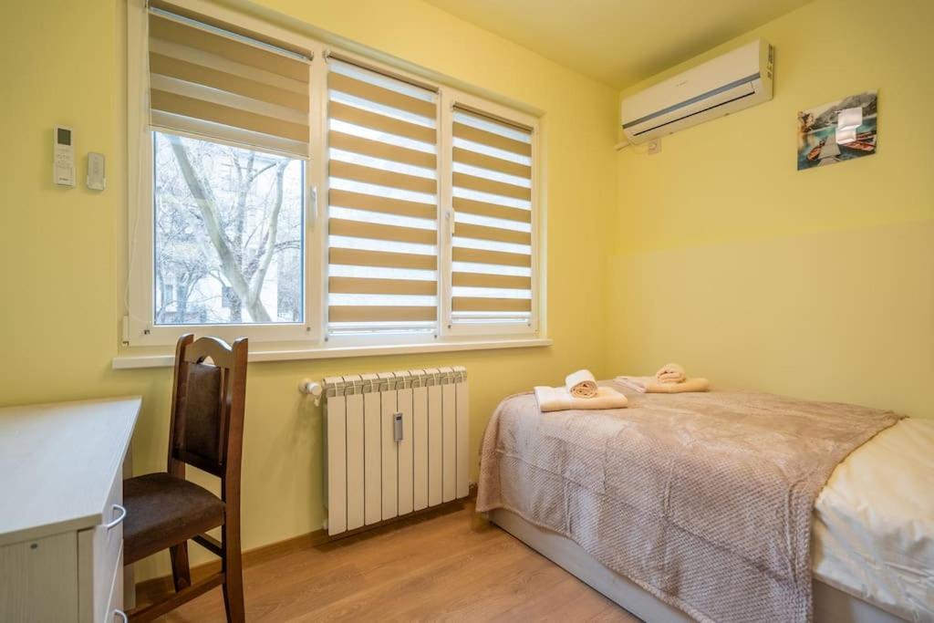Top Location Central New & Spacious 3 Bdr Apt Medical Academy Sofia Ngoại thất bức ảnh